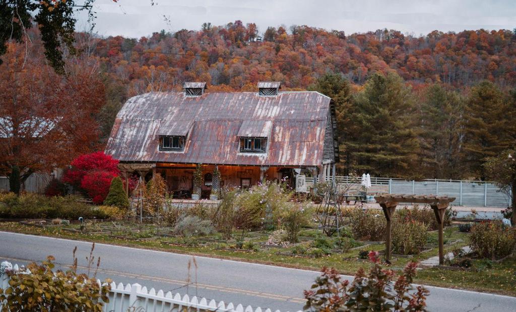 The Mast Farm Inn Banner Elk Extérieur photo